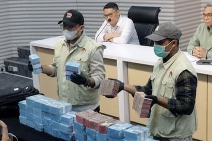 KPK hadirkan Wakil Bupati OKU