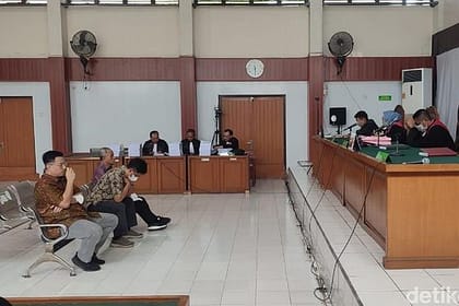 Terdakwa Korupsi PLTU