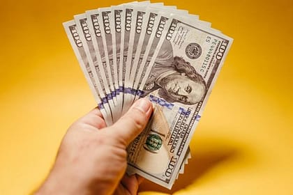 USD melemah hari ini