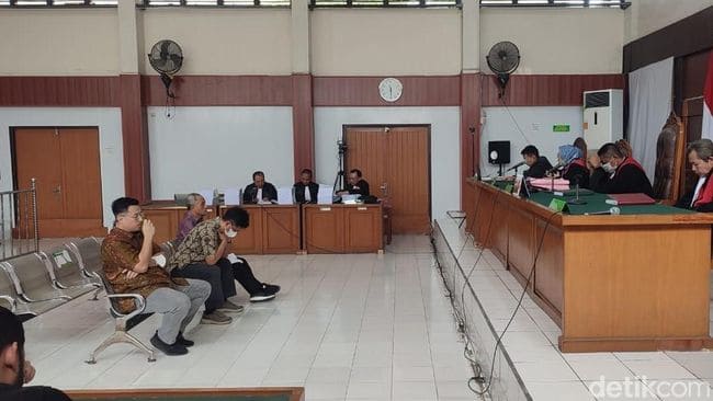 Terdakwa Korupsi PLTU